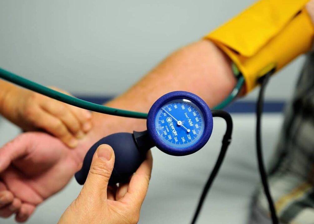 Ако имате хипертония, трябва правилно и редовно да измервате кръвното си налягане. 